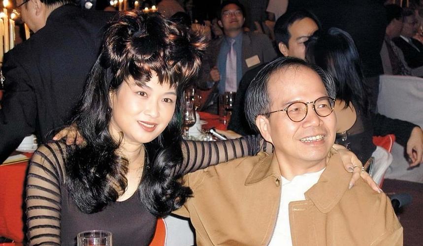 突传死讯！香港知名填词人不幸离世，年轻时烟不离手咖啡当水喝
