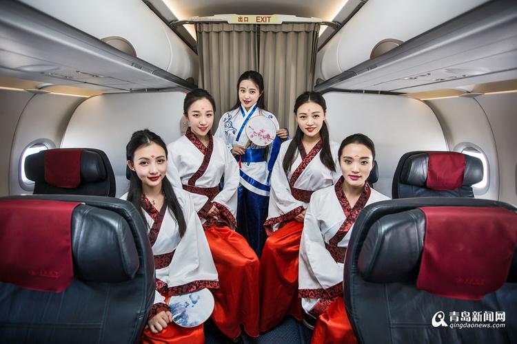 色狼拍空姐，她拍色狼！男子万米高空偷拍空姐被政法委干部抓现行，拘留5日