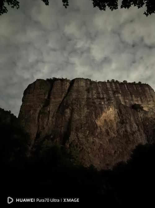 多次路过雁荡这次终于上山，都说不夜游等于没来雁荡，到底咋回事