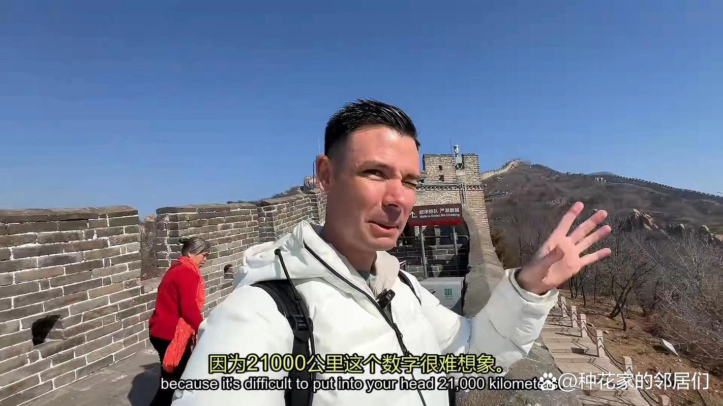澳洲情侣登上长城，竟被这幕景象感动到泪奔！
