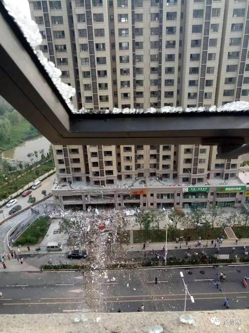 济南一小区突发煤气爆炸，现场惊心动魄！
