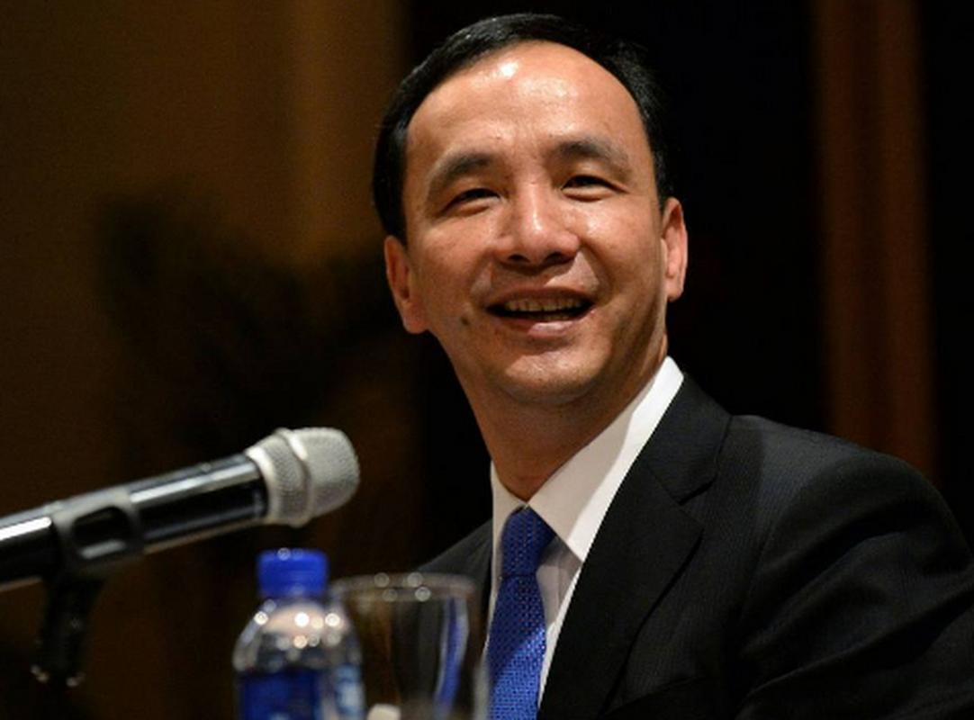 特殊邮件写好，解放军定调两岸统一，朱立伦打破沉默，指明三部曲