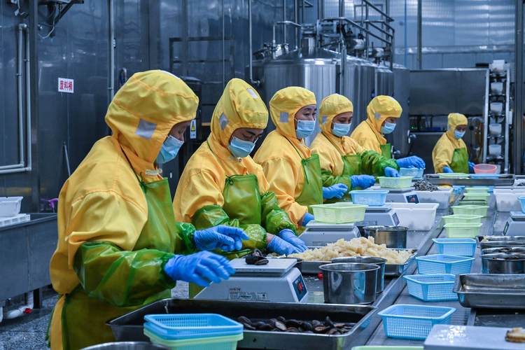 预制菜攻陷农村酒席？我们真的逃不开工业化的餐桌吗？