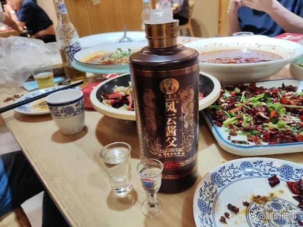 吃晚饭时,经常喝"白酒"的人,最后身体都怎样了?研究终于给出答案