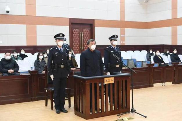 突发！今日又一“大老虎”被查，曾任北京市税务局长，绝不姑息