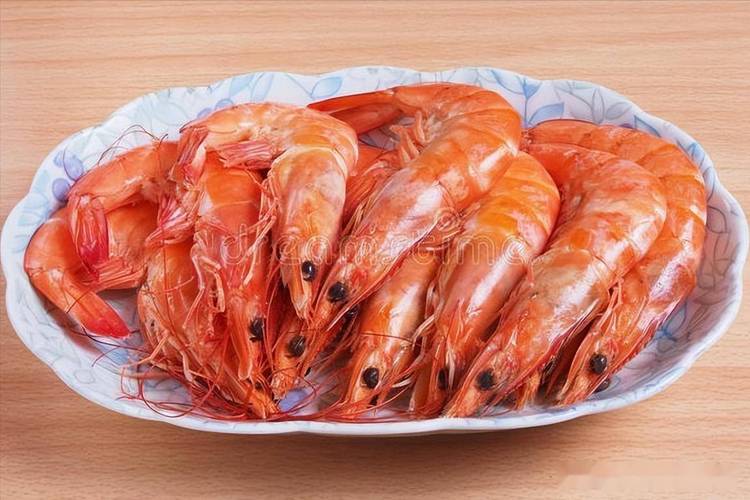 煮大虾，直接加水煮是大错，教你一招，虾肉鲜嫩入味不腥不柴