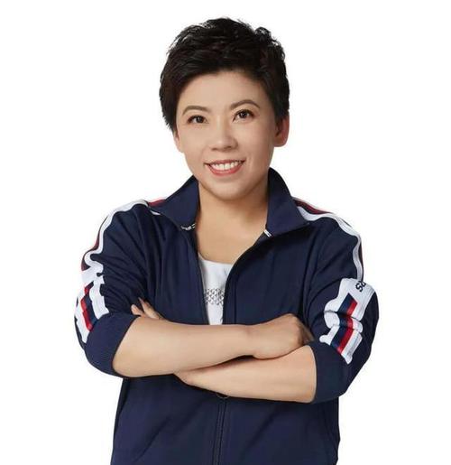 邓亚萍大明湖泛舟引爆热搜，奥运冠军揭秘济南“江南密码”