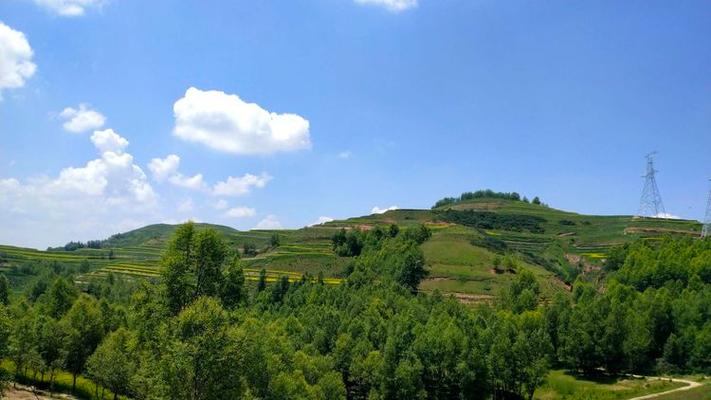 龙王山地处互助县东和、东沟、丹麻、巴扎乡境内