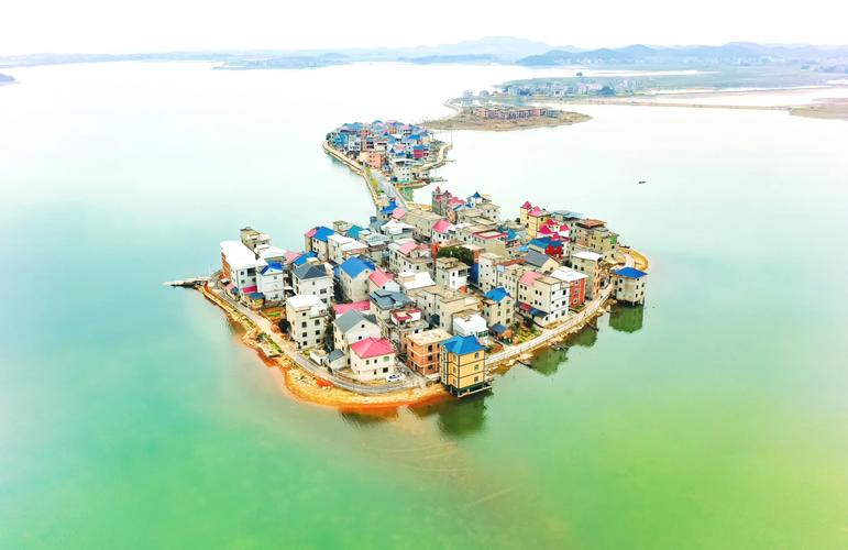 鄱阳湖发现2个湖中小岛，1000多人世代居住，仿佛世外桃源