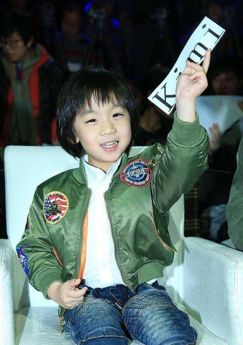 大儿子16岁，二儿子15岁，小儿子15岁，才36岁的她美的让人羡慕！