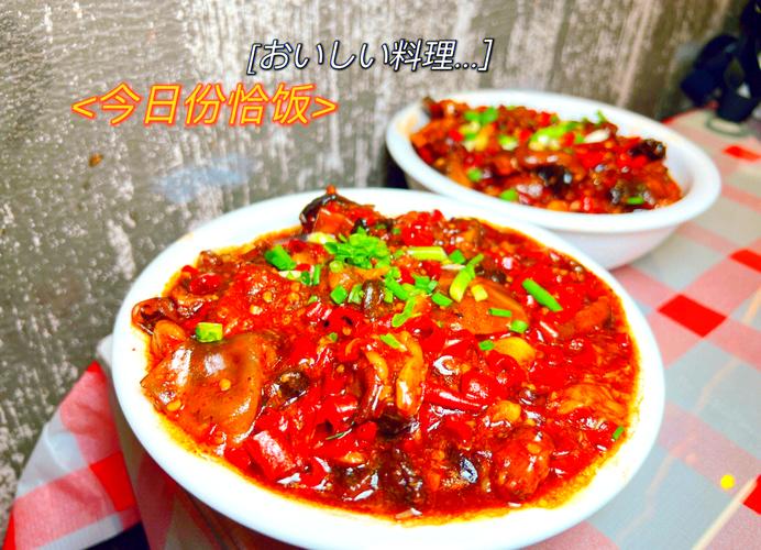 【逛吃南昌】南昌菜饭张力有多强！整只甲鱼！辣椒皮蛋直接扣饭