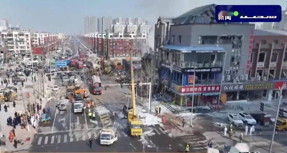 实拍河北三河市燕郊街头现状，拍于4月11日晚7点场面出人意料！
