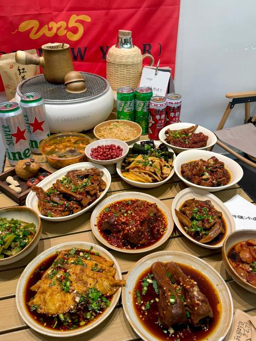 收完土货，把客户预定的货发出去，再搞几个下酒菜，小酌几口