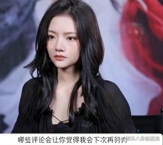 任敏原来这么瘦的啊，只有薄薄的一片，就这样上镜都还胖也太惨了