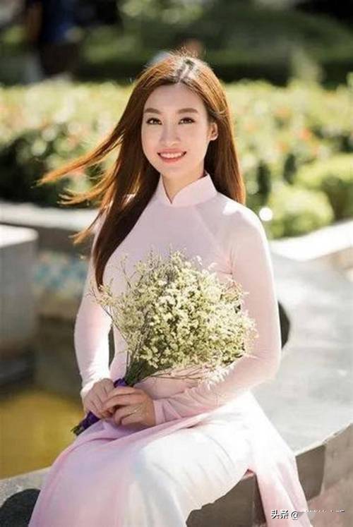 不管什么国家的女人都喜欢拍照片.越南媳妇来上海很激动不想走了