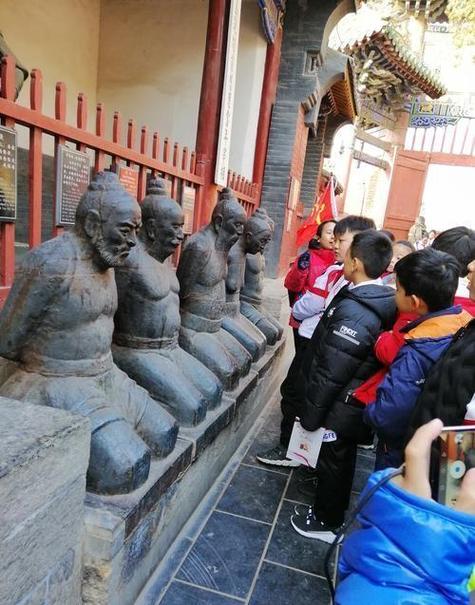 探河南叶县千年刘秀庙，发现王莽跪像，罪有应得还是千古奇冤？