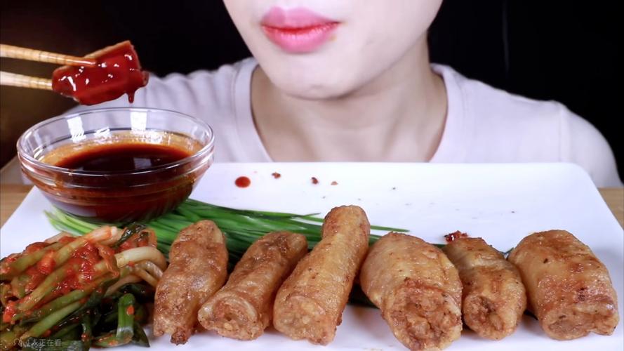 焦香烤牛大肠，韩国小哥吃播，声控吃播，酥脆的声音吃播