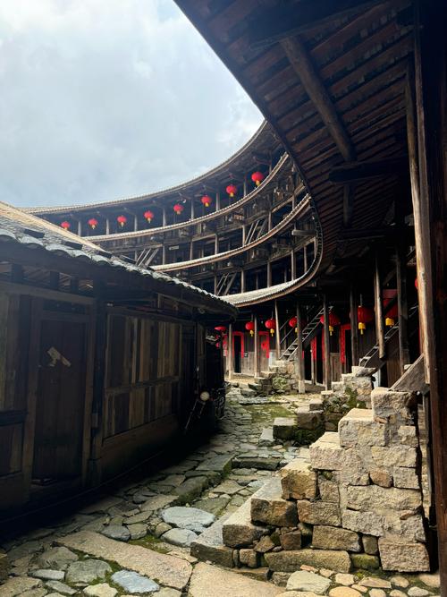 永定土楼群，世上独一无二的存在，太震撼了#永定土楼#旅游