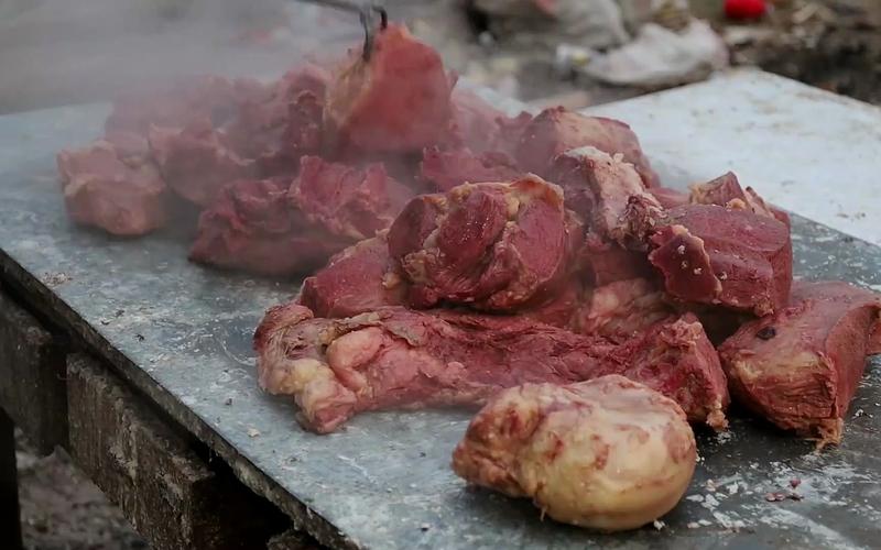 皖北78岁大爷卖牛肉汤，43年不收徒，无敌自信 方圆千里唯我独尊