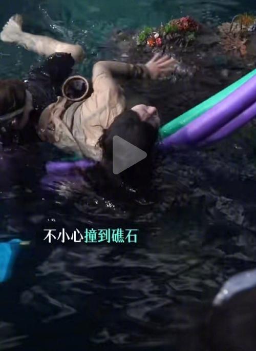 照片流出引热议，身份猜测成焦点，真相何时能水落石出？