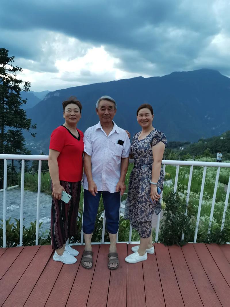 兄弟姐妹关系破裂，晚年才明白：这些小事早埋下了祸根！