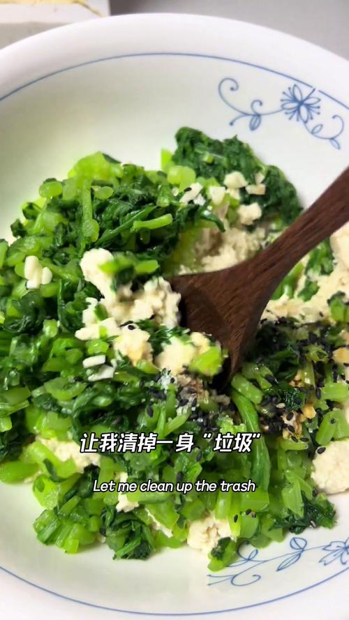 茼蒿和豆腐真是绝配，教你一个神仙吃法，吃一次就忘不了，真解馋